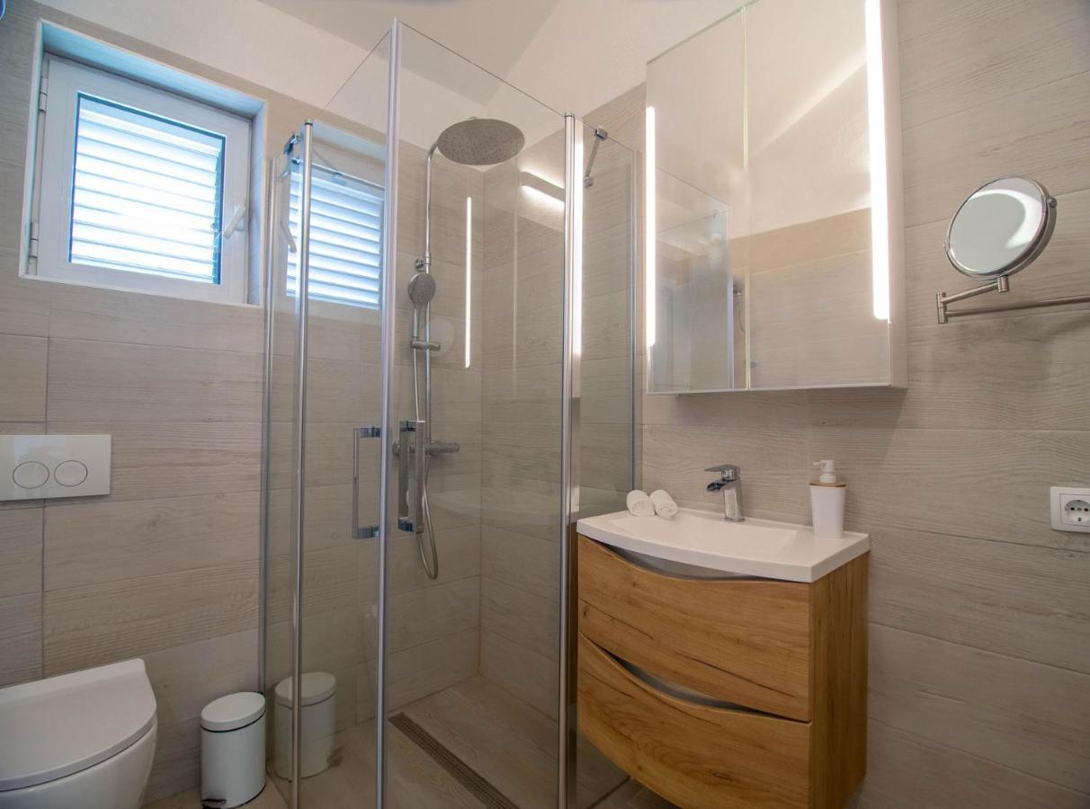 Sunny Apartments Stomorska Εξωτερικό φωτογραφία