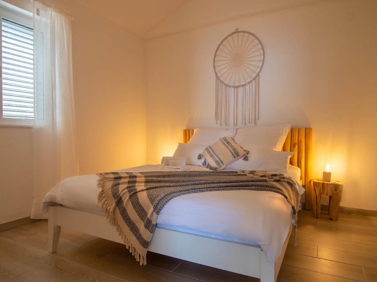 Sunny Apartments Stomorska Εξωτερικό φωτογραφία