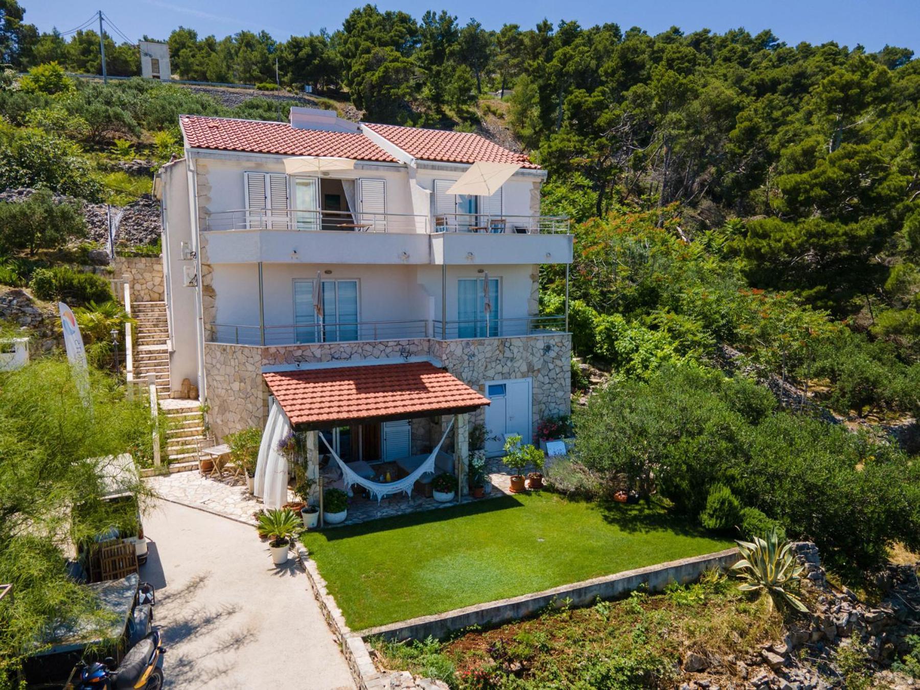 Sunny Apartments Stomorska Εξωτερικό φωτογραφία