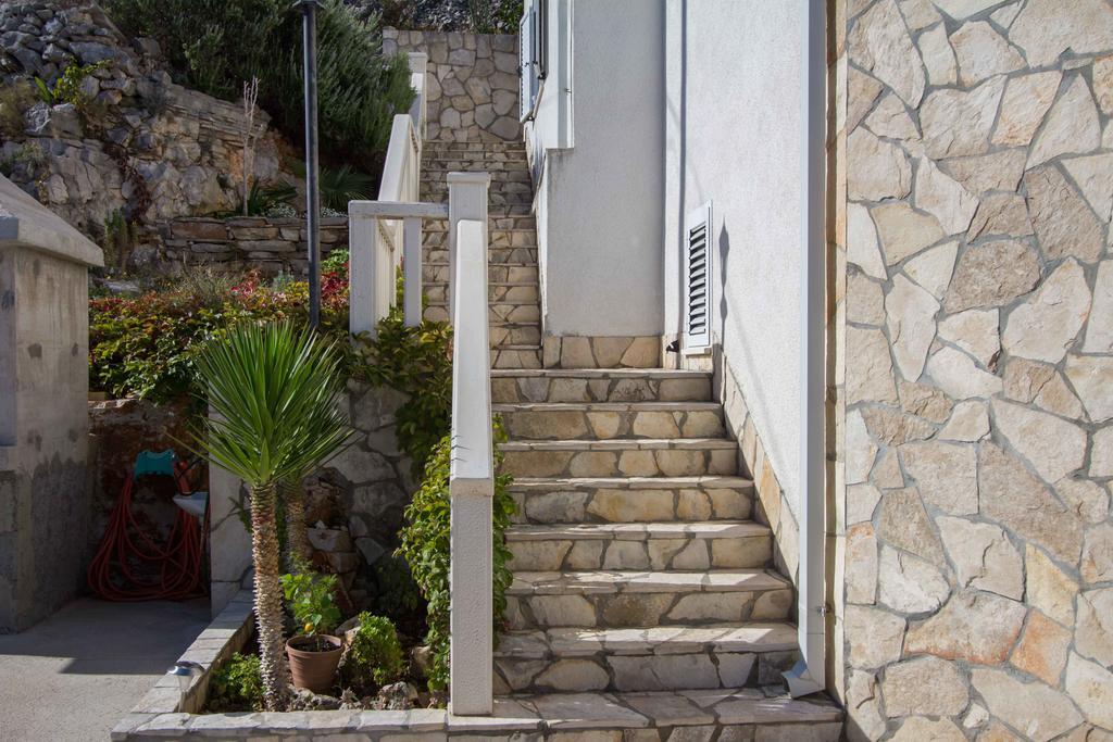 Sunny Apartments Stomorska Εξωτερικό φωτογραφία